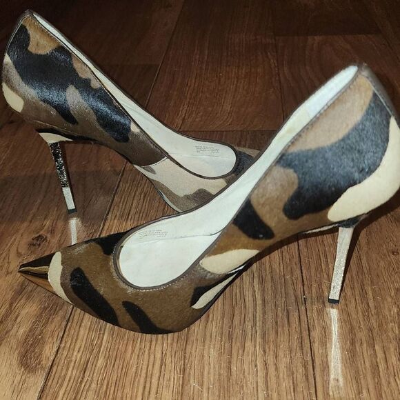 Michael Kors Zady Pumps - Picture 4 of 9